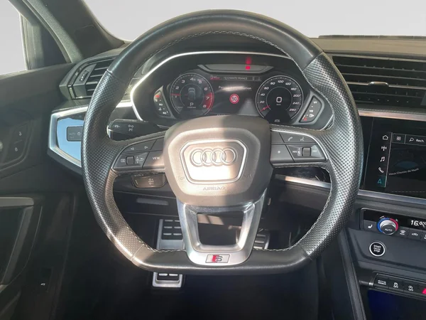 AUDI Q3 Sportback (2023) — foto 3 van 20