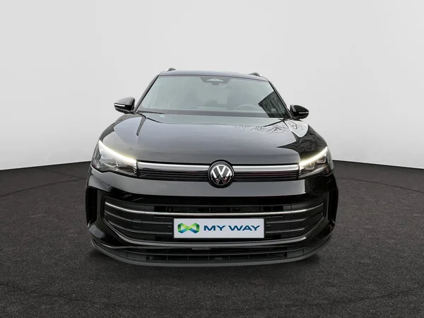 VOLKSWAGEN Tiguan (2025) — foto 4 van 24