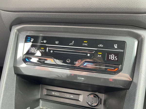 VOLKSWAGEN Tiguan Allspace (2022) — foto 6 van 19