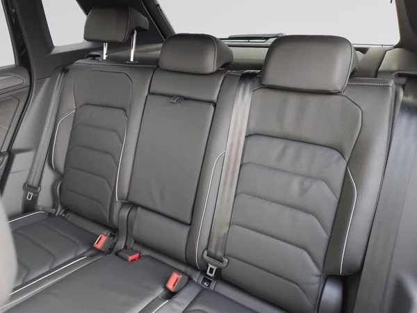 VOLKSWAGEN Tiguan (2025) — foto 3 van 15