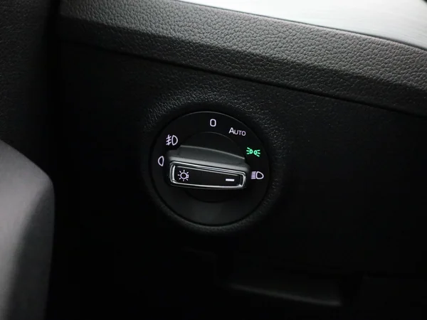 Škoda Superb (2022) — foto 17 van 43