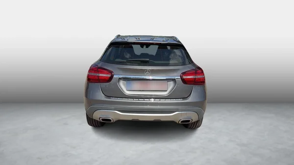 Mercedes-Benz GLA (2019) — foto 4 van 10