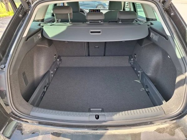 SEAT Leon ST (2025) — foto 15 van 17