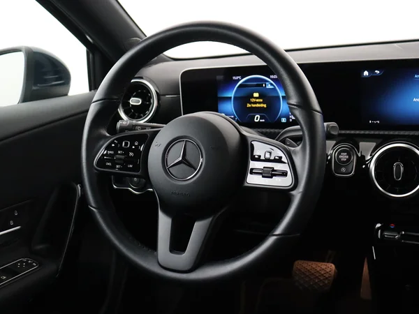 MERCEDES A 180 (2020) — foto 14 van 26