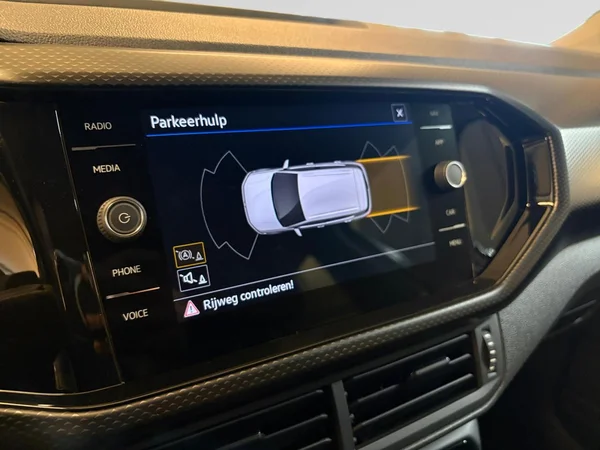 VOLKSWAGEN T-Cross (2022) — foto 15 van 15