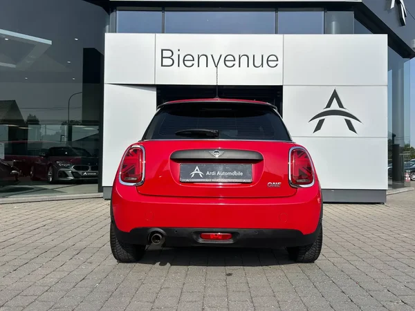 Mini One (2018) — foto 16 van 20