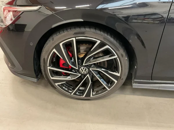 VOLKSWAGEN Golf VIII GTI (2021) — foto 16 van 24