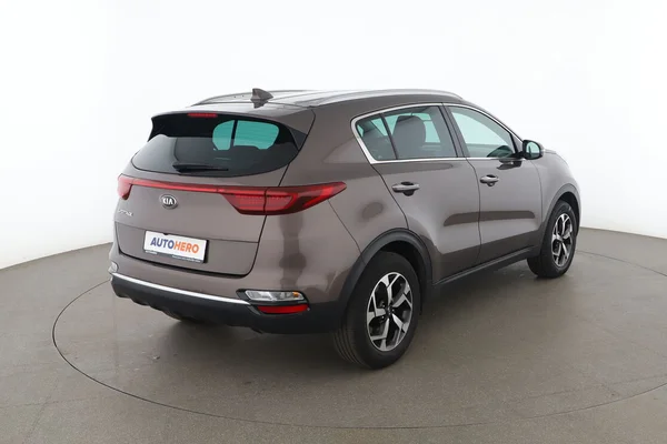 Kia Sportage (2020) — foto 12 van 16