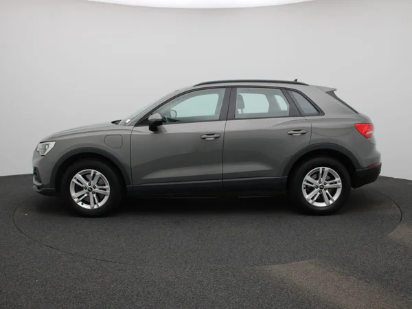 Audi Q3 (2022) — foto 34 van 45