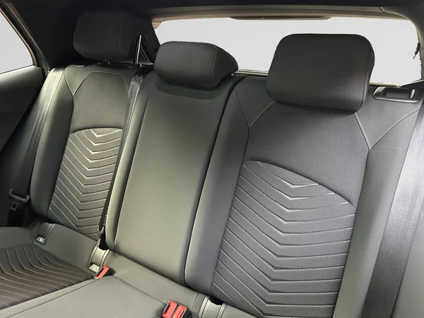 CUPRA Born (2023) — foto 5 van 18