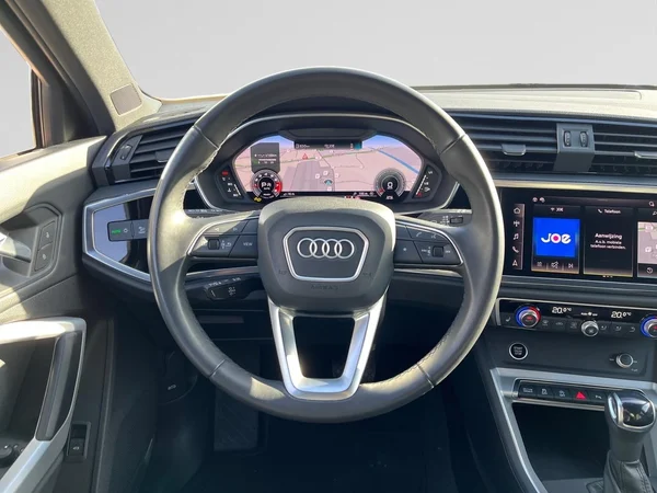 AUDI Q3 Sportback (2024) — foto 17 van 22