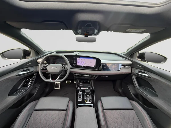 AUDI Q6 e-tron (2025) — foto 4 van 20
