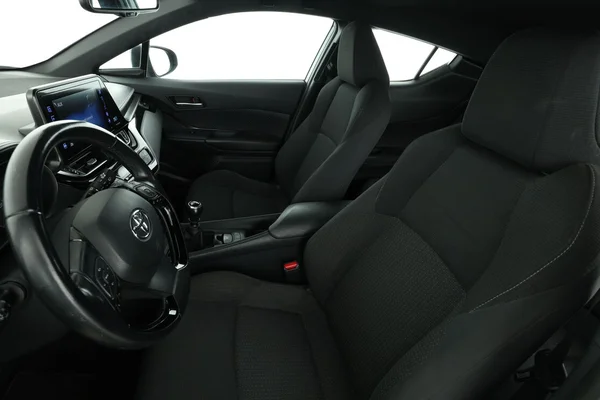 Toyota C-HR (2019) — foto 16 van 16