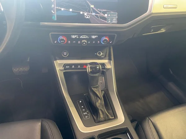 AUDI Q3 Sportback (2021) — foto 2 van 21