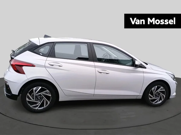 Hyundai i20 (2024) — foto 2 van 17