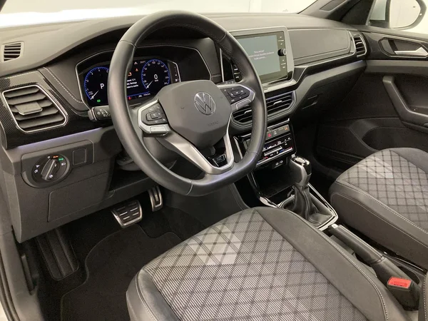VOLKSWAGEN T-Cross (2025) — foto 34 van 36