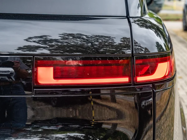 Land Rover Range Rover Sport (2023) — foto 15 van 23