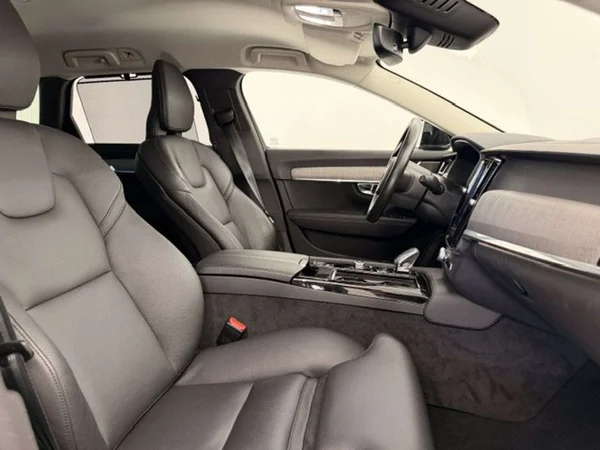 Volvo V90 (2022) — foto 3 van 20