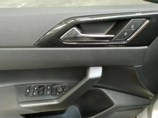 VOLKSWAGEN Polo (2024) — foto 8 van 23