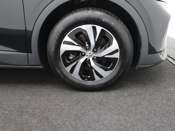 VOLKSWAGEN ID.4 (2025) — foto 7 van 25