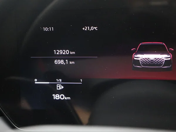 AUDI A6 Avant (2025) — foto 13 van 28