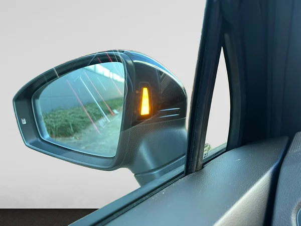 VOLKSWAGEN Tiguan (2023) — foto 6 van 24
