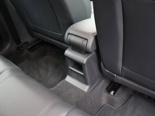 AUDI Q2 (2017) — foto 3 van 27