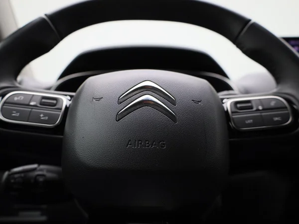 Citroën C5 Aircross (2023) — foto 18 van 42