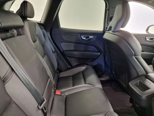 Volvo XC60 (2024) — foto 14 van 16