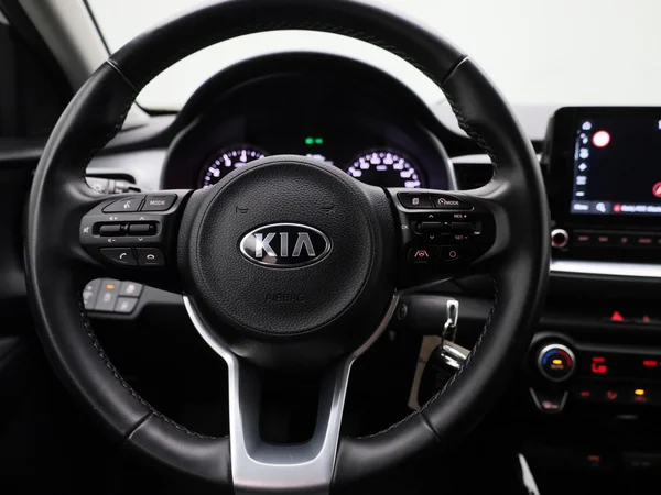 Kia Stonic (2021) — foto 37 van 39