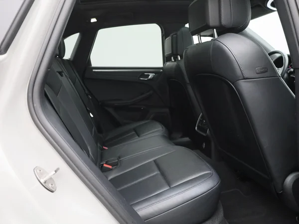 Porsche Macan (2022) — foto 41 van 60