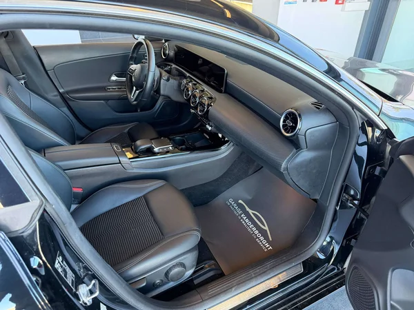 Mercedes-Benz CLA (2022) — foto 25 van 25