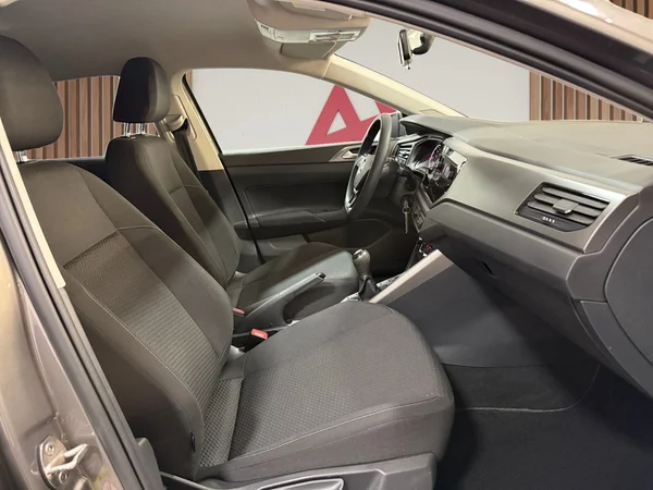 Volkswagen Polo (2018) — foto 20 van 28