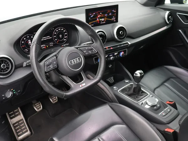 Audi Q2 (2022) — foto 3 van 29