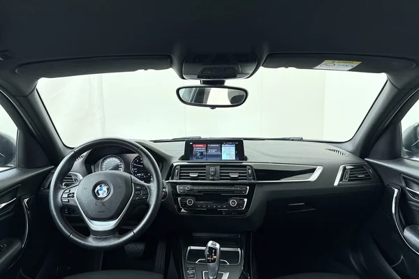 BMW 1 HATCH (2019) — foto 19 van 19