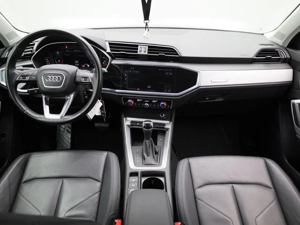 Audi Q3 (2022) — foto 37 van 38