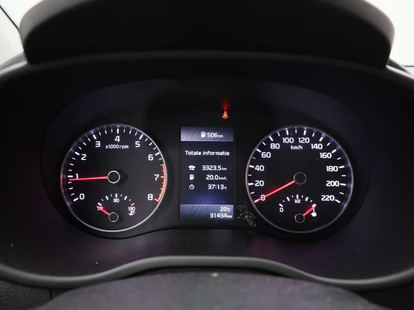 Kia Picanto (2023) — foto 8 van 32