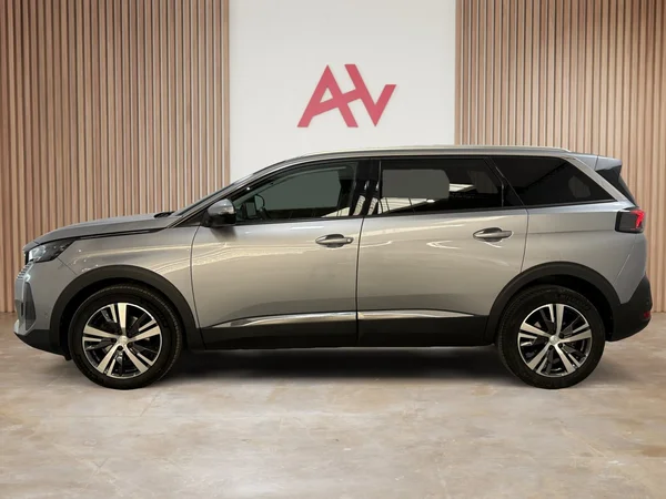 Peugeot 5008 (2021) — foto 28 van 28