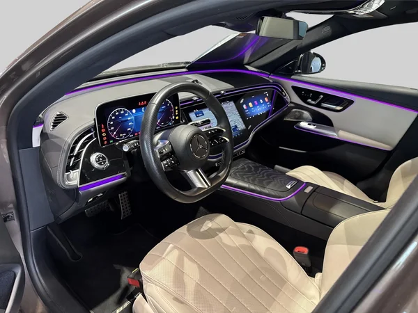 Mercedes-Benz E-Klasse (2024) — foto 13 van 22