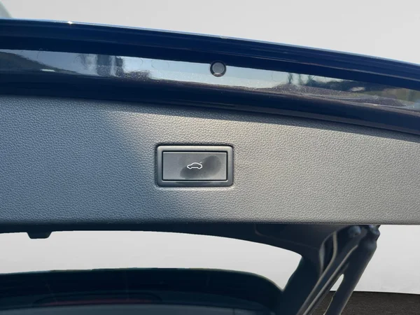VOLKSWAGEN Tiguan (2023) — foto 15 van 24