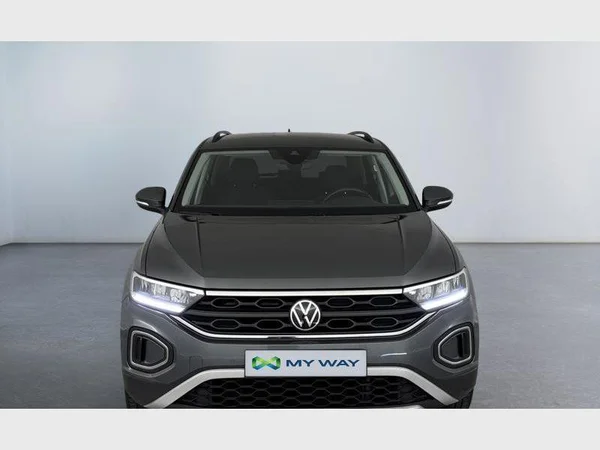 Volkswagen T-Roc (2022) — foto 12 van 24