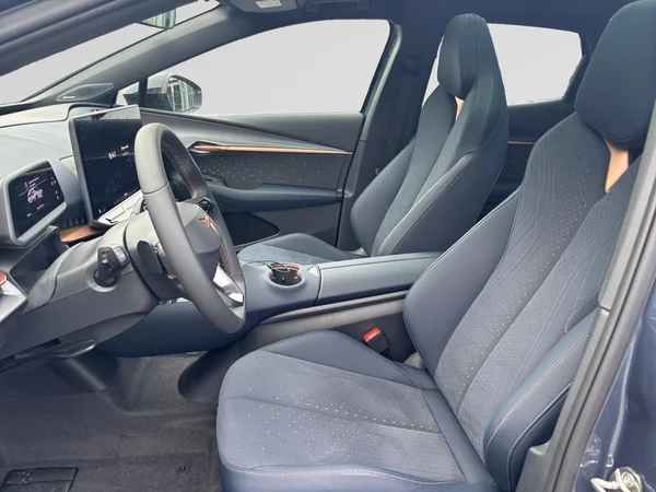 CUPRA Tavascan (2025) — foto 4 van 7