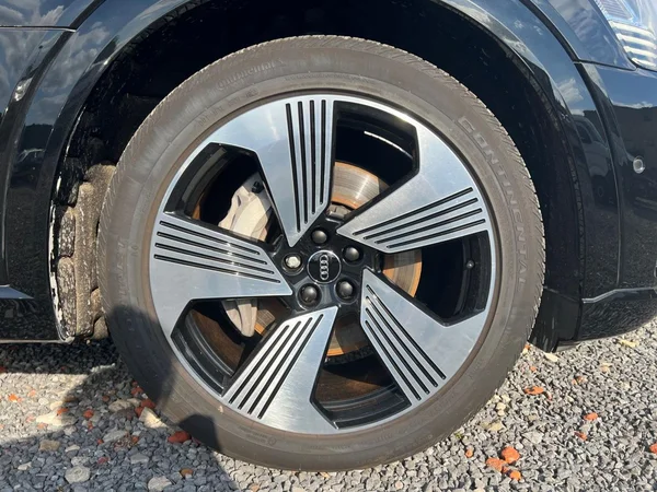 AUDI e-tron Sportback (2020) — foto 9 van 24