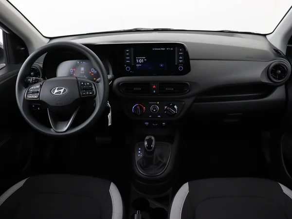 HYUNDAI i10 (2025) — foto 25 van 25