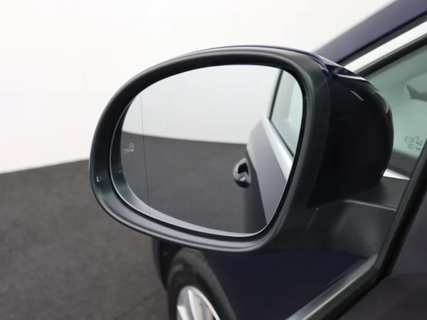VOLKSWAGEN Sharan (2022) — foto 19 van 27