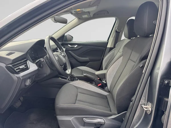SKODA Kamiq (2024) — foto 9 van 15