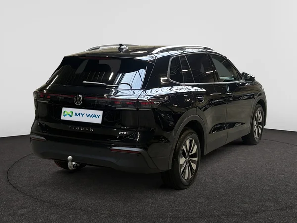 VOLKSWAGEN Tiguan (2026) — foto 8 van 15
