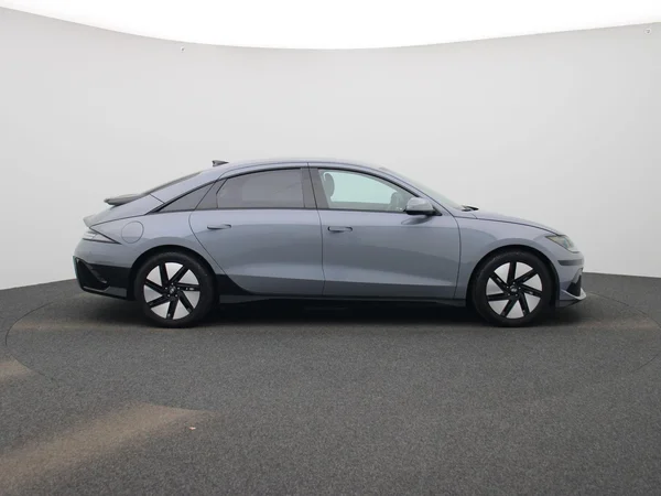Hyundai IONIQ 6 (2024) — foto 37 van 40