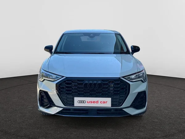 AUDI Q3 Sportback (2023) — foto 9 van 14