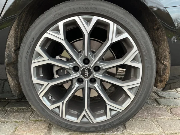 AUDI A6 Avant (2025) — foto 13 van 24